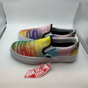 NWT! Vans Pride women’s loafers size 5